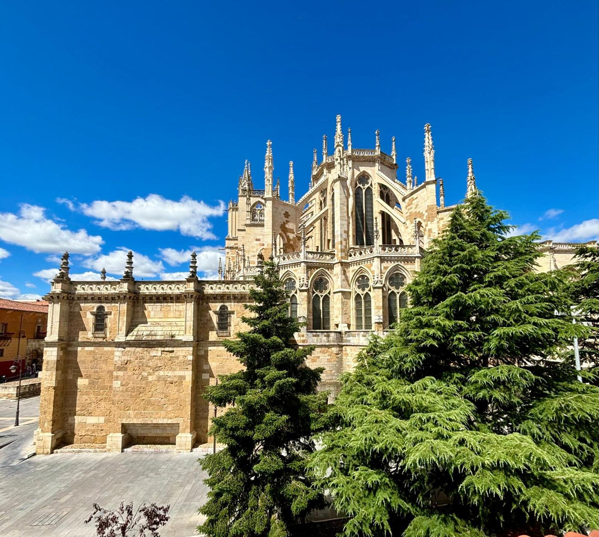 Suites La Catedral León Zewnętrze zdjęcie